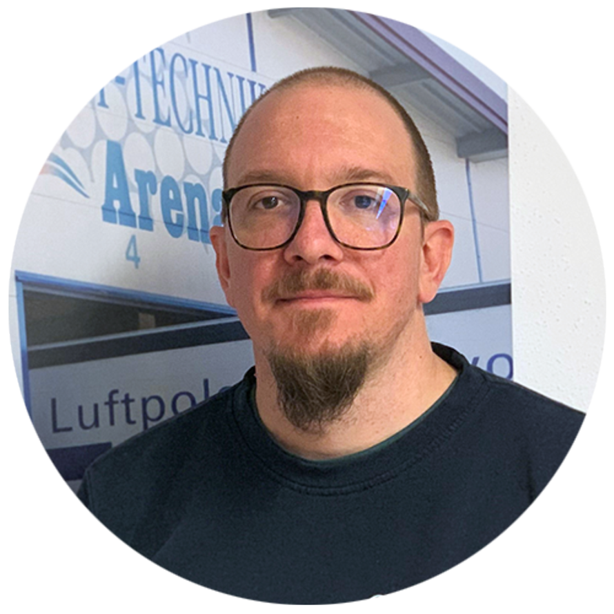 Florian Schlagintweit – plaatsvervangend logistiek manager bij Oldenburg Kunststoff-Technik GmbH